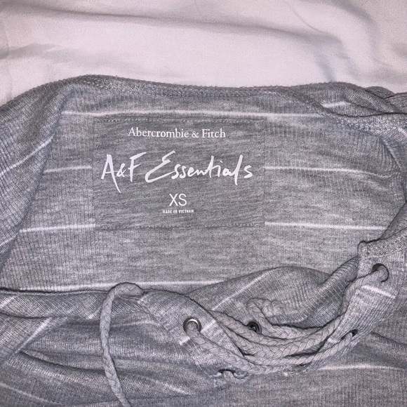 Grey striped tank top - Picture 3 of 3